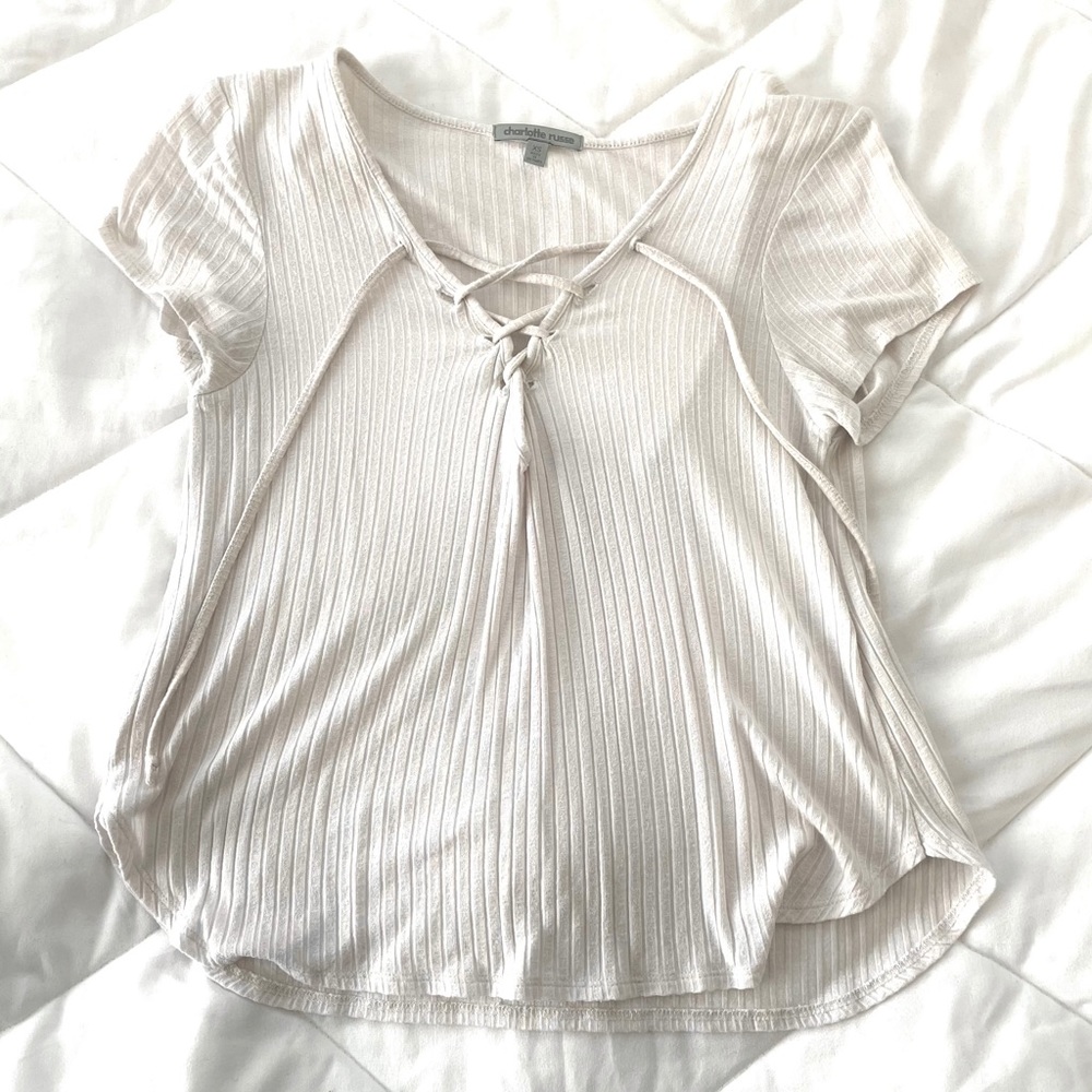 WHITE LACE UP BABY TEE